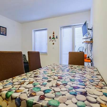 With Terrace Apartman Pag Town