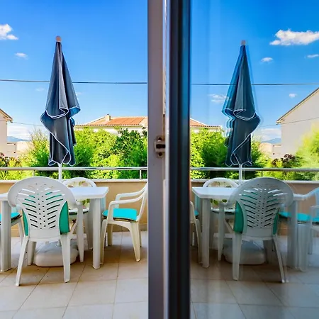 With Terrace Appartement